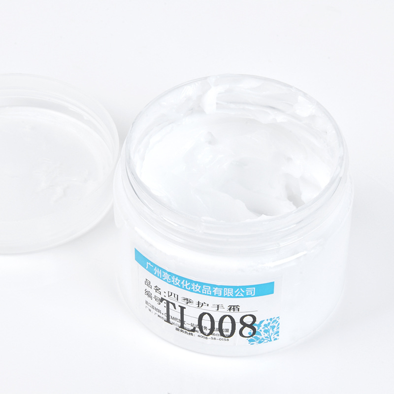 3680918432_906253645